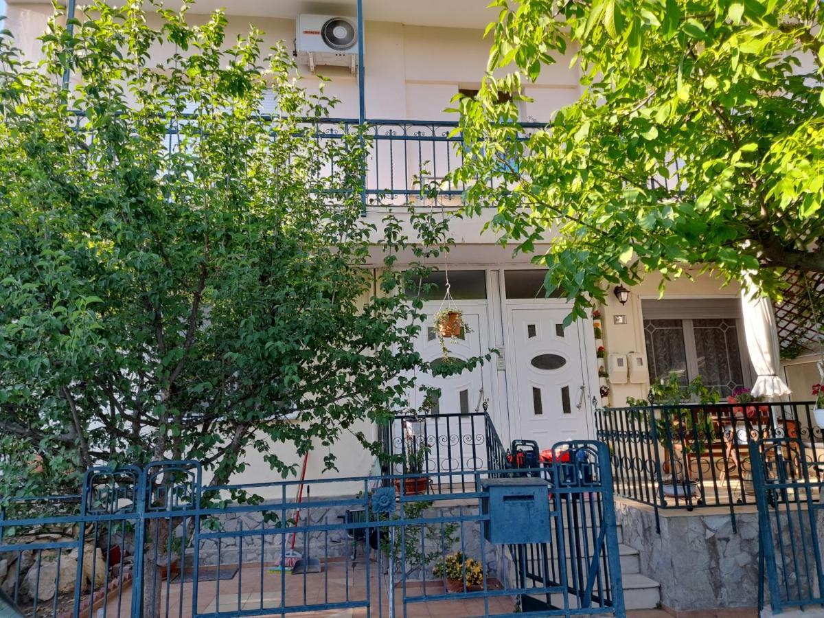 Friendly Philoxenia Apartment Xanthi Bagian luar foto