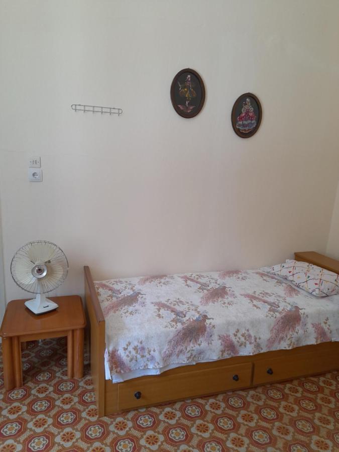 Friendly Philoxenia Apartment Xanthi Bagian luar foto