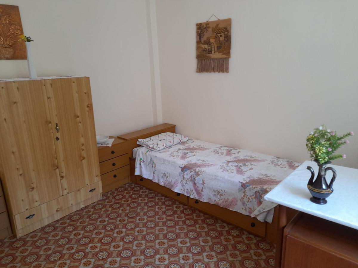 Friendly Philoxenia Apartment Xanthi Bagian luar foto
